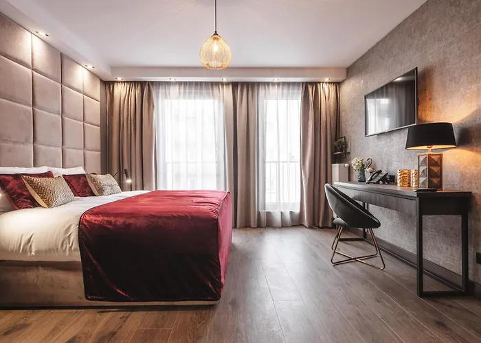 Art Suites Luxury Hotel